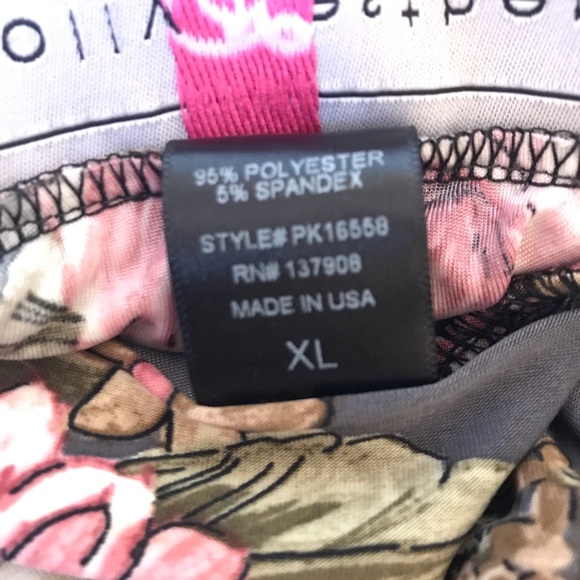 Nice grey color Polly & Esther blouse 🌿 - Picture 4 of 7